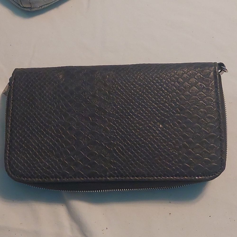 Jewell Wallet - Picture 4 of 4